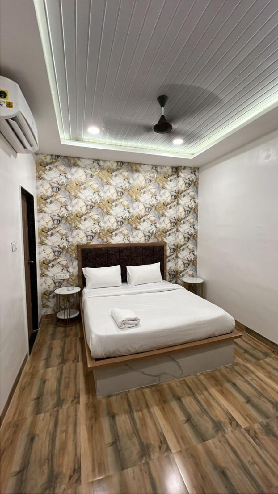 Hotel Vedicvista Индор Екстериор снимка